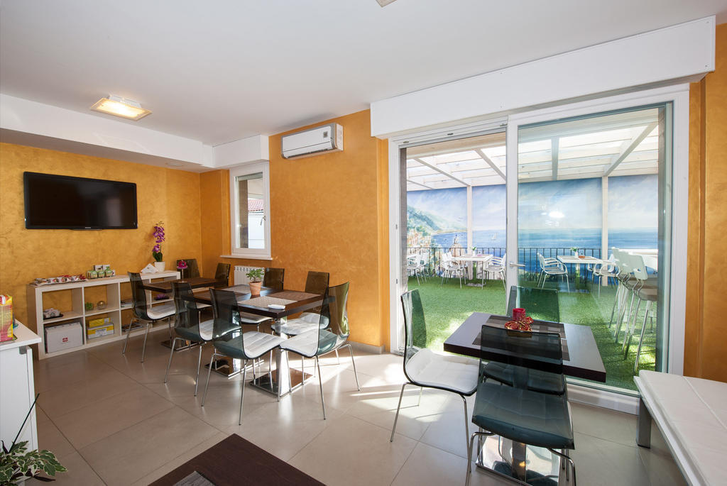 Jolie Bed And Breakfast Pescara Exteriör bild